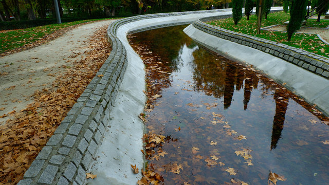 Oto&ntilde;o en el parque