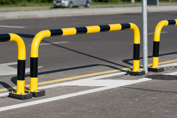 Car parking safety Bollard Guard black yellow steel pipe