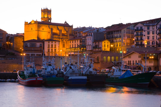Getaria fishing port, Getaria, Gipuzkoa, Basque Country, Spain, Europe