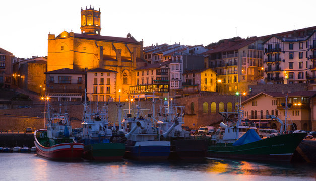 Getaria fishing port, Getaria, Gipuzkoa, Basque Country, Spain, Europe