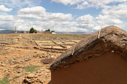 Imágenes de Numancia descubre bancos de fotos, ilustraciones, vectores