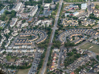 Obraz premium vue aérienne de la ville de Val de Reuil dans l'Eure en France
