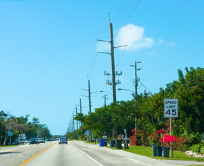 Fototapeta na wymiar 45 Speed limit sign in Florida Keys