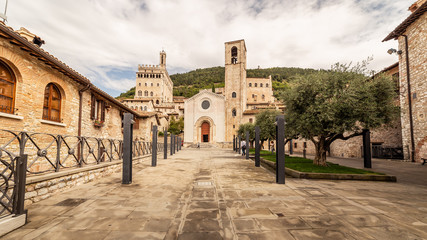 Veduta di Gubbio e del Palazzo dei Consoli