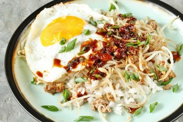 Kongnamul Bap. Korean Beansprout Rice. Kongnamul means “soybean sprouts” in English and bap means “rice.” BEAN SPROUT BEEF RICE BOWL 