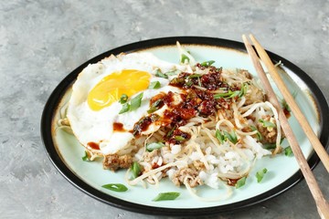 Kongnamul Bap. Korean Beansprout Rice. Kongnamul means “soybean sprouts” in English and bap means “rice.” BEAN SPROUT BEEF RICE BOWL 