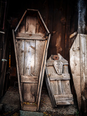 Old wooden coffins - obrazy, fototapety, plakaty