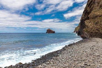 Fototapeta na wymiar Strand bei Sao Jorge, Madeira