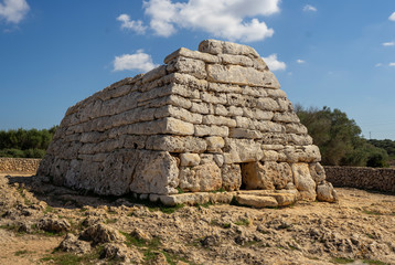 Naveta d'es Tudons © Sampol