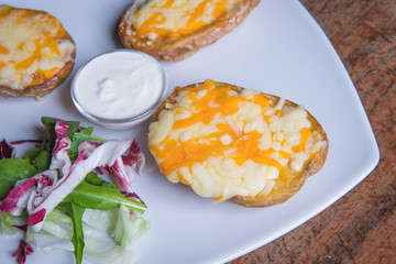 toast, bruschetta, bread, snack, cheese, fresh, appetizer, canape, vegetable, vegetarian, italian, roasted, meal, food, dinner, breakfast, cuisine, delicious, slice, baguette, tasty, traditional, cros