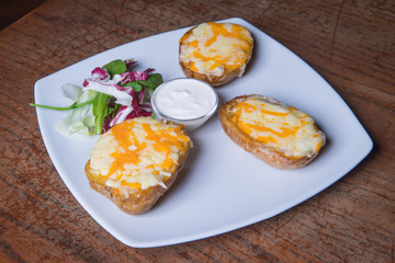 toast, bruschetta, bread, snack, cheese, fresh, appetizer, canape, vegetable, vegetarian, italian, roasted, meal, food, dinner, breakfast, cuisine, delicious, slice, baguette, tasty, traditional, cros