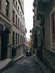narrow street in istanbul turkey