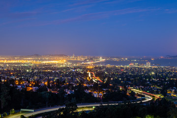 Fototapeta na wymiar Sunrise over the San Francisco Bay Area
