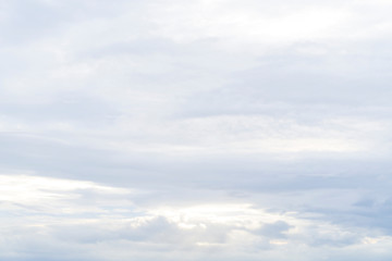 Obraz premium Beautiful sky and white clouds with sunlight.