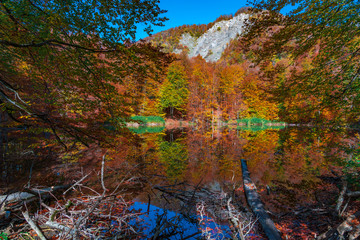 Mountain lake in the autumn season