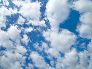 東京の青空と雲