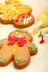 Decorating Christmas Gingerbread