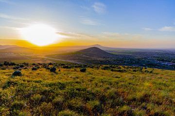 Obraz premium Sunset from the Desert Hills