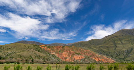 Naklejka premium Panoramicas entre Jujuy y Purmamarca