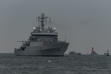 Fototapeta na wymiar イギリス海軍の軍艦
