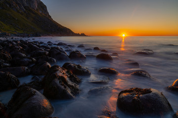 Obraz premium Early night in Lofoten