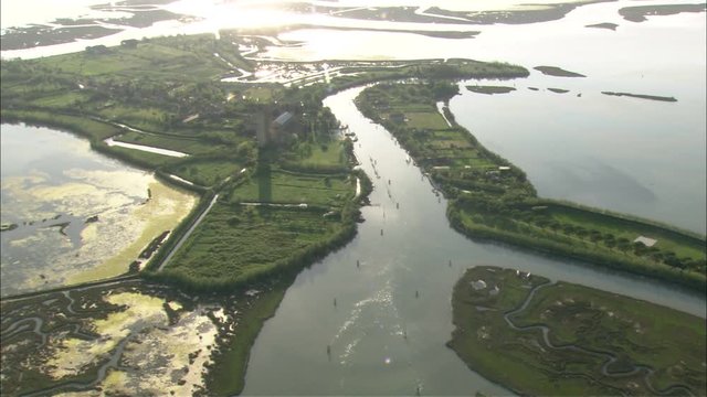 Veduta aerea della laguna veneta e dell'isola di Torcello