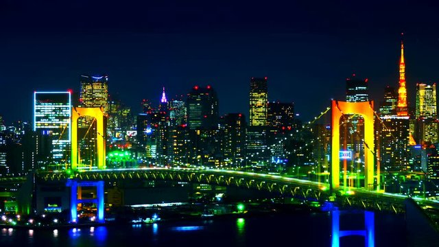 東京　レインボーブリッジ　タイムラプス　年末限定　虹色ライトアップ