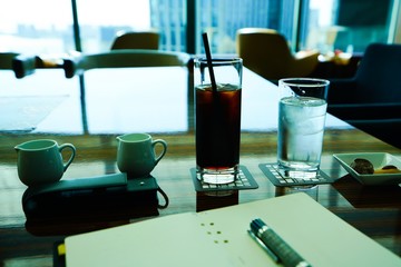 カフェラウンジ