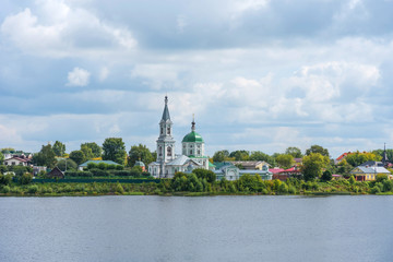 Obraz premium Panoramic beautiful view of the St. Catherine's Convent in Tver, Russia in summer.