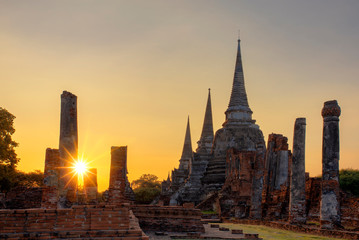 Fototapeta premium Temple Ayutthaya, Thailand. Wat Phra Sri Sanphet 3 three Pagoda. The old and the cultural heritage that the generations donated to the remains of brick mortar. 