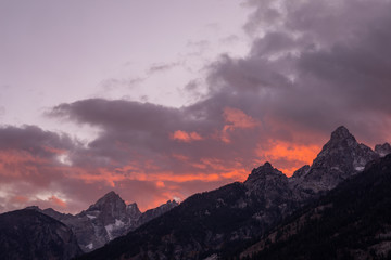 Obraz premium Sunset in the Tetons of Wyoming in Autumn