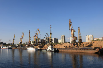 Fototapeta na wymiar Cargo port on Moscow river