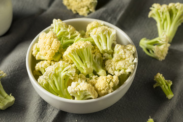 Raw White Baby Cauliflower Florets