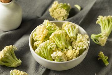Raw White Baby Cauliflower Florets