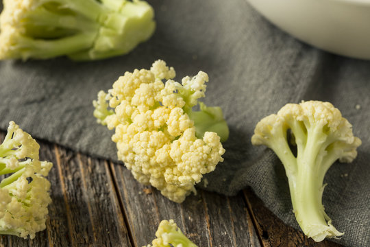 Raw White Baby Cauliflower Florets