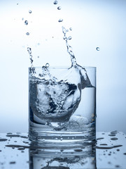 splashing liquid in a glass2