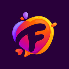 F letter at colorful speech bubble and heart background.