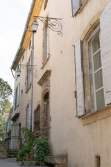 Fototapeta na wymiar house building village of Lourmarin provence France