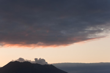 桜島の夜明け