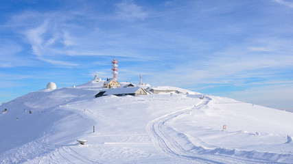 Fototapeta premium ski chair lift in the alps