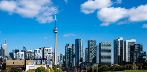 Toronto skyline view facing west