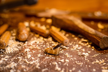 Fabricación y reparación de instrumentos músicales, taller de lutería en la ciudad de Bogotá