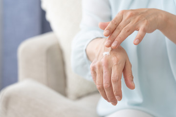 hand cream © polkadot