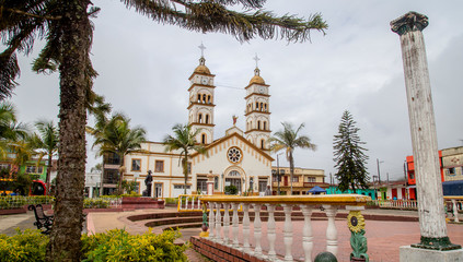 Fototapeta na wymiar Iglesia Santa Isabel Tolima