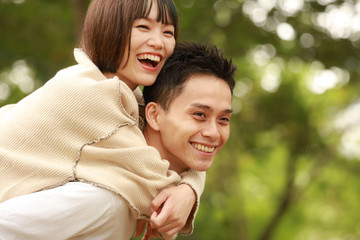 Fototapeta premium 笑顔のカップル