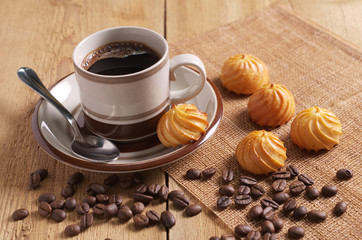 Coffee and custard cakes
