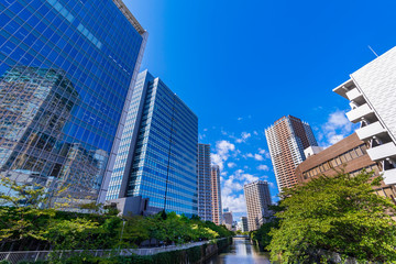 Obraz premium 高層マンションが立ち並ぶ大崎の街並み