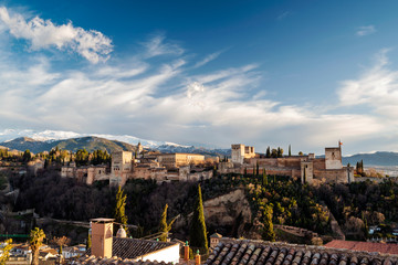 Vista exterior de La Alhambra en Granada, Andalusia, España