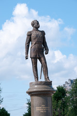 Obraz premium Russia, Blagoveshchensk, July 2019: Monument to count Muravyov-Amursky in Blagoveshchensk on the embankment in summer