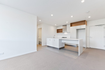 Empty and unfurnished brand new apartment